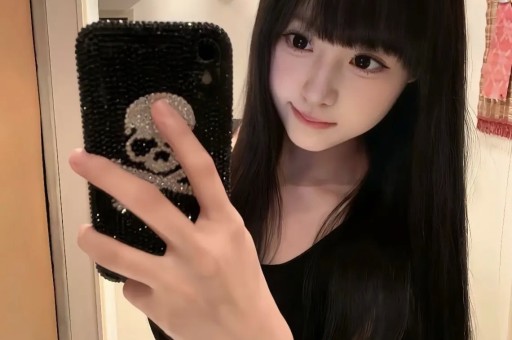 球在轨道上滚动游戏