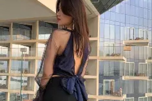 娱乐博主吃瓜少女张小寒被封号如何避免内容风险？